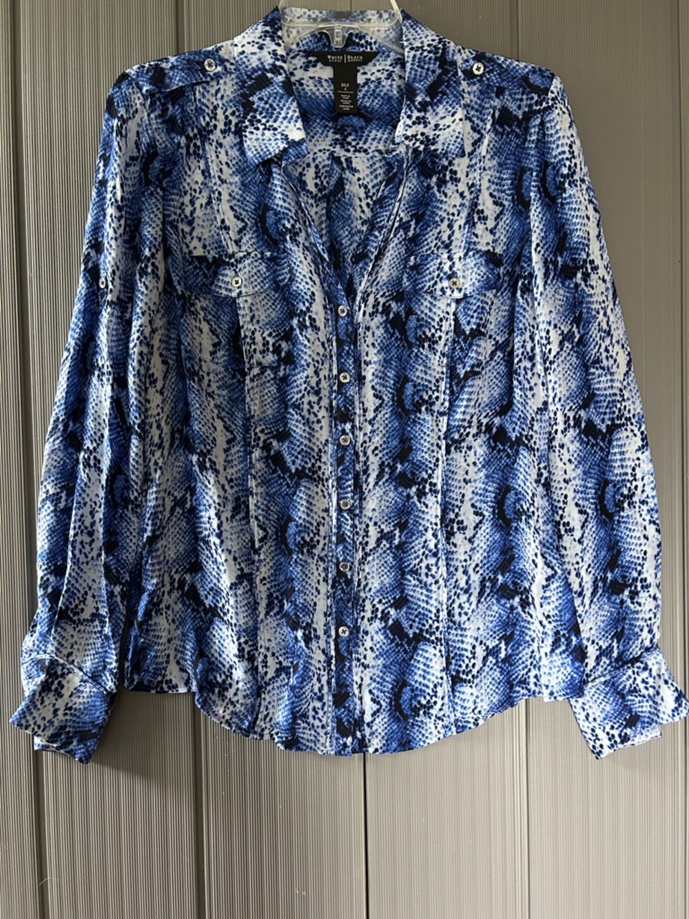 White House Black Market 100% Silk Blue and White Snake-Print Button Down Shirt